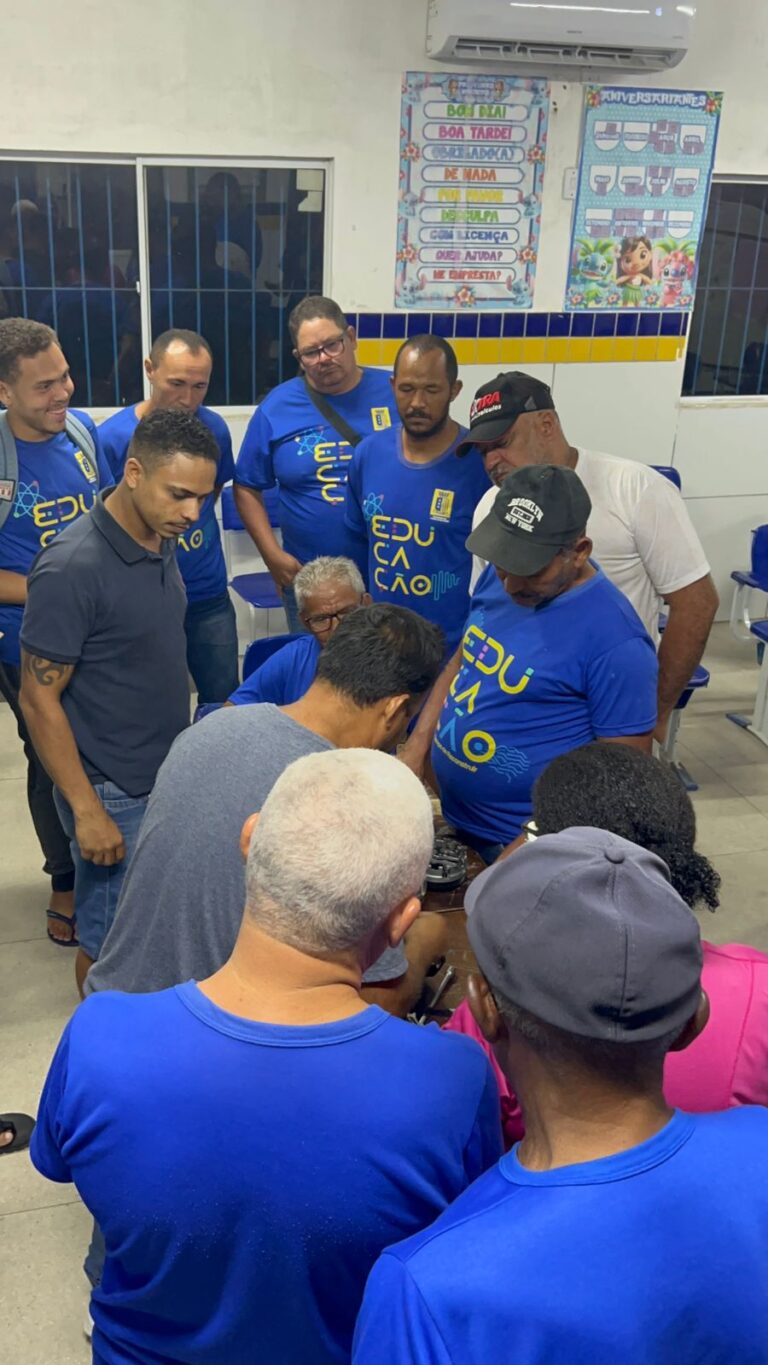 03/07 Mecânica de Moto (Escola Jacira) – Foto