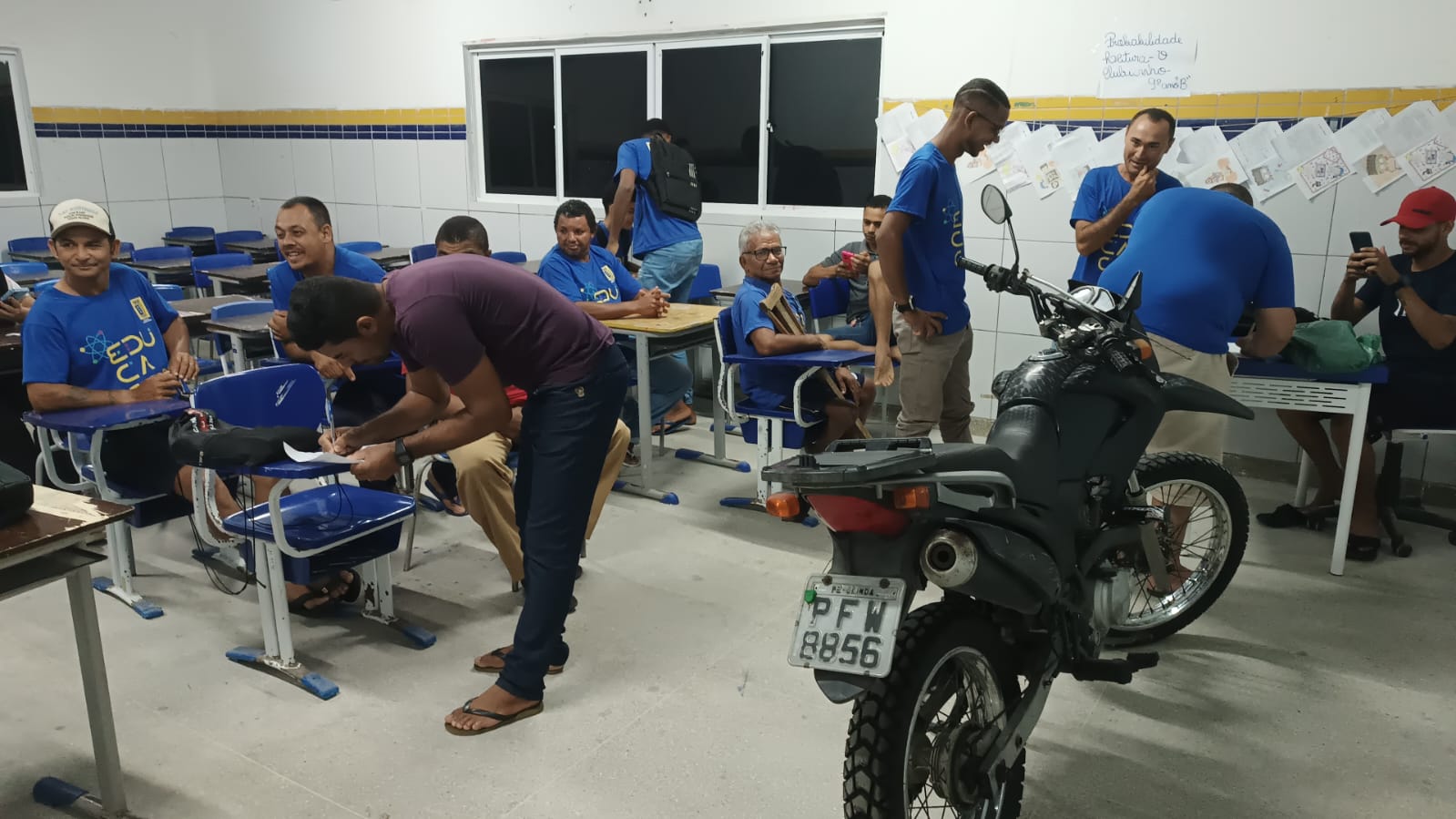 06/08 Mecânica de Motos (Escola Jacira) – Fotos